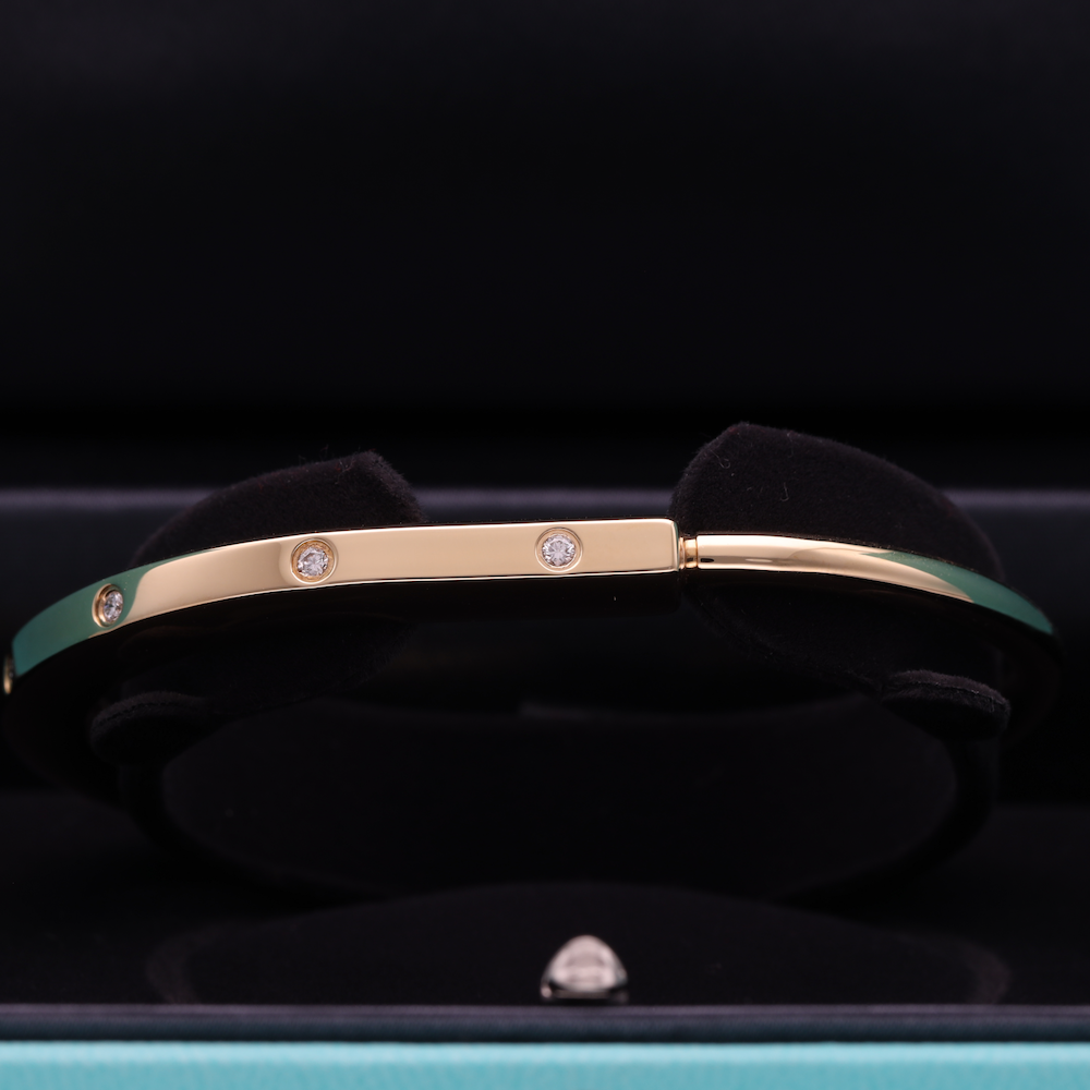 Bracelet Jonc TIFFANY & CO. "Lock" en or jaune et diamants