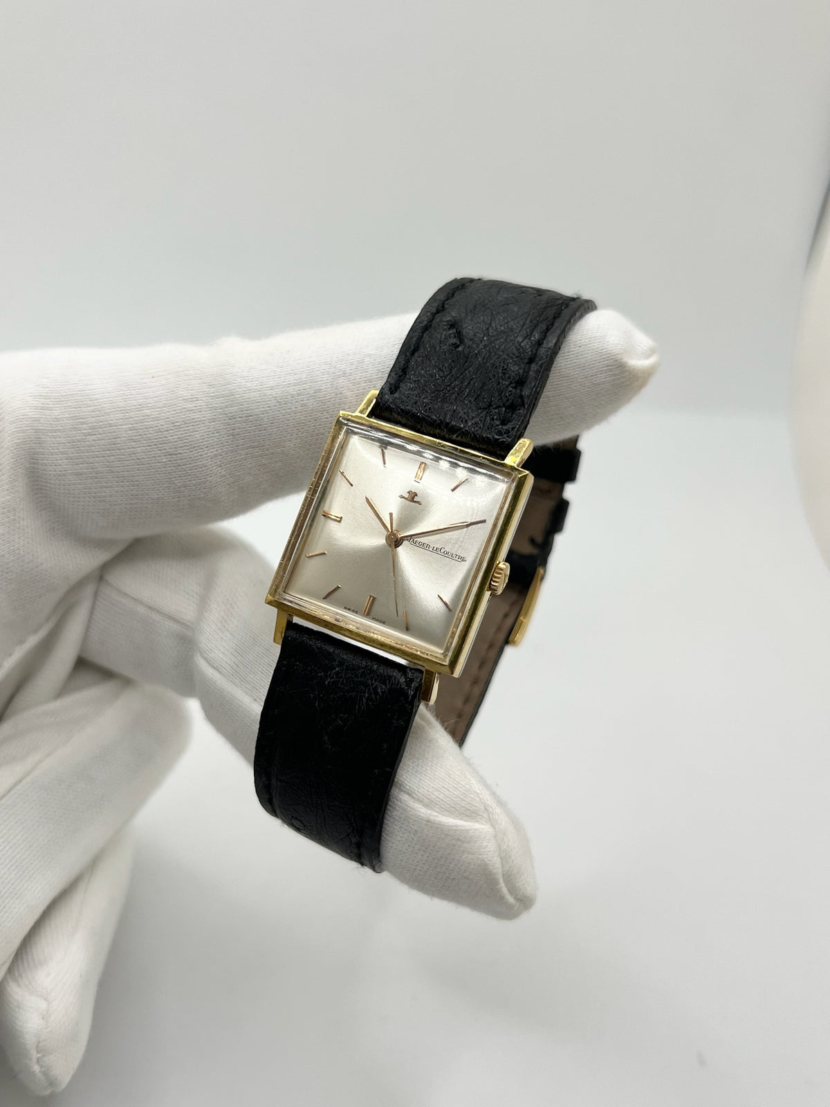 Montre JAEGER-LECOULTRE Vintage Carrée plaqué or, argent, acier et cuir