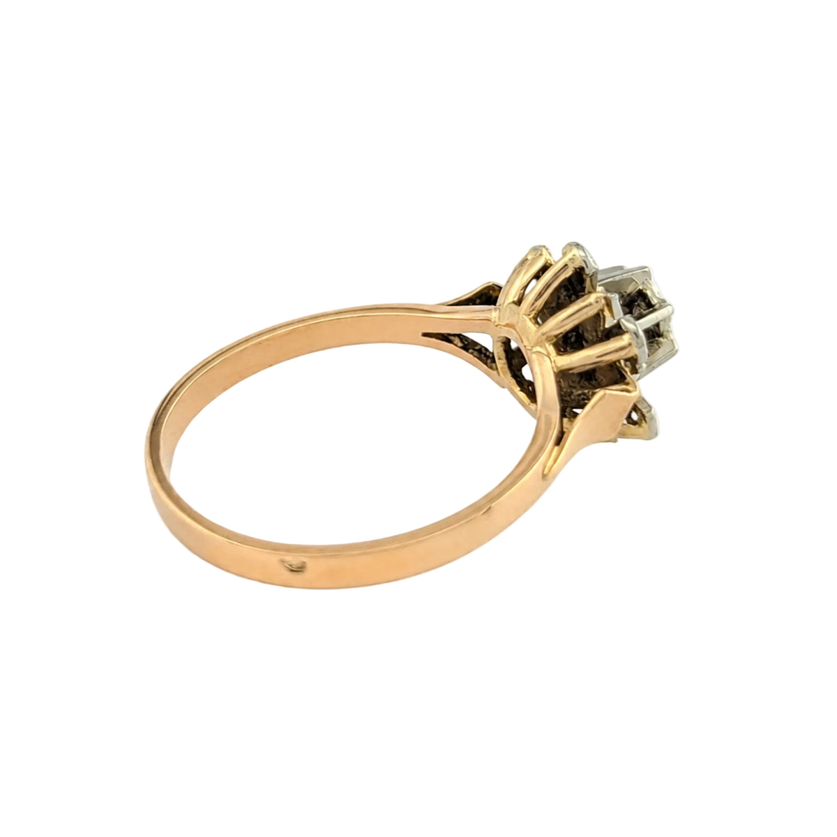 Bague Marguerite en or jaune et diamants