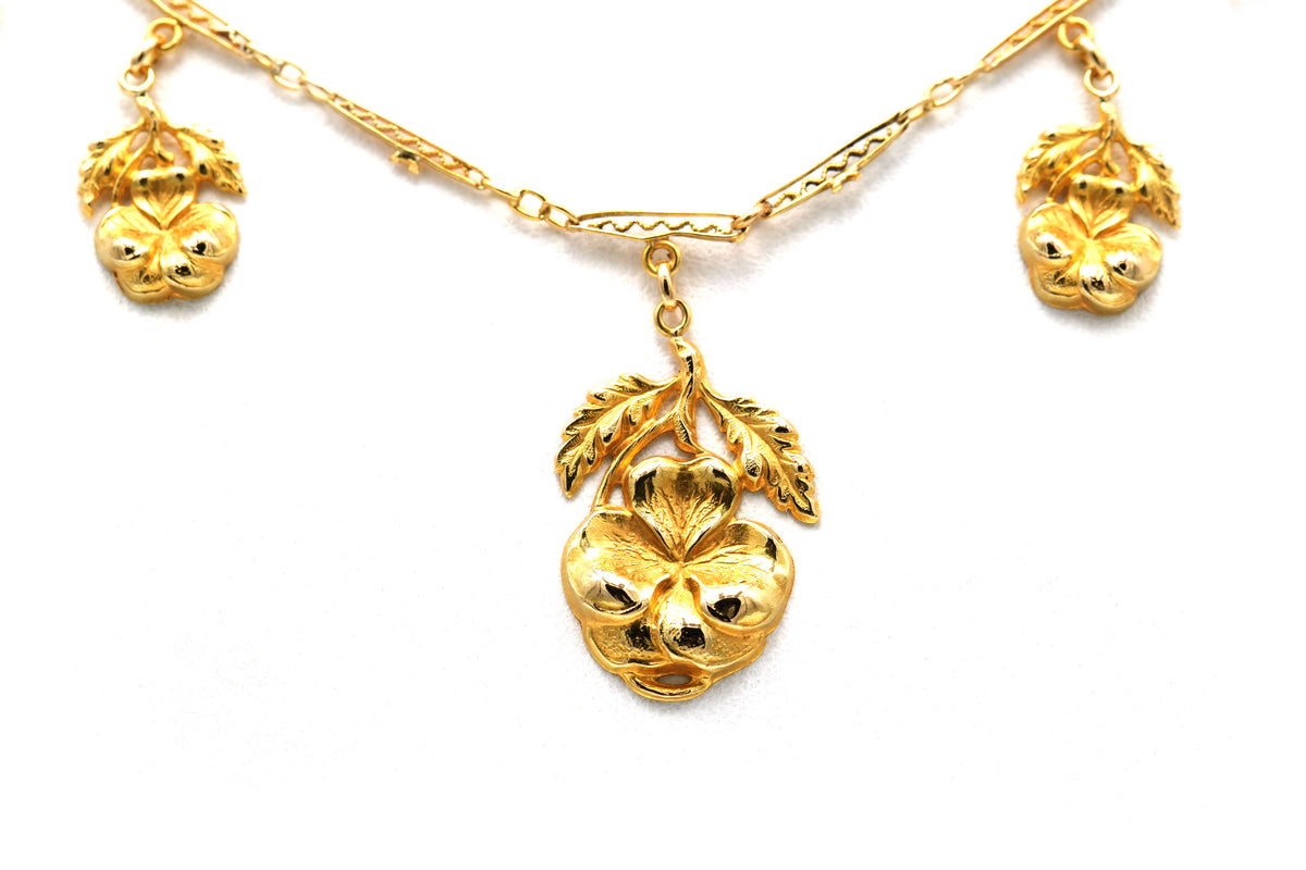 Collier Pendentif en or jaune et perles