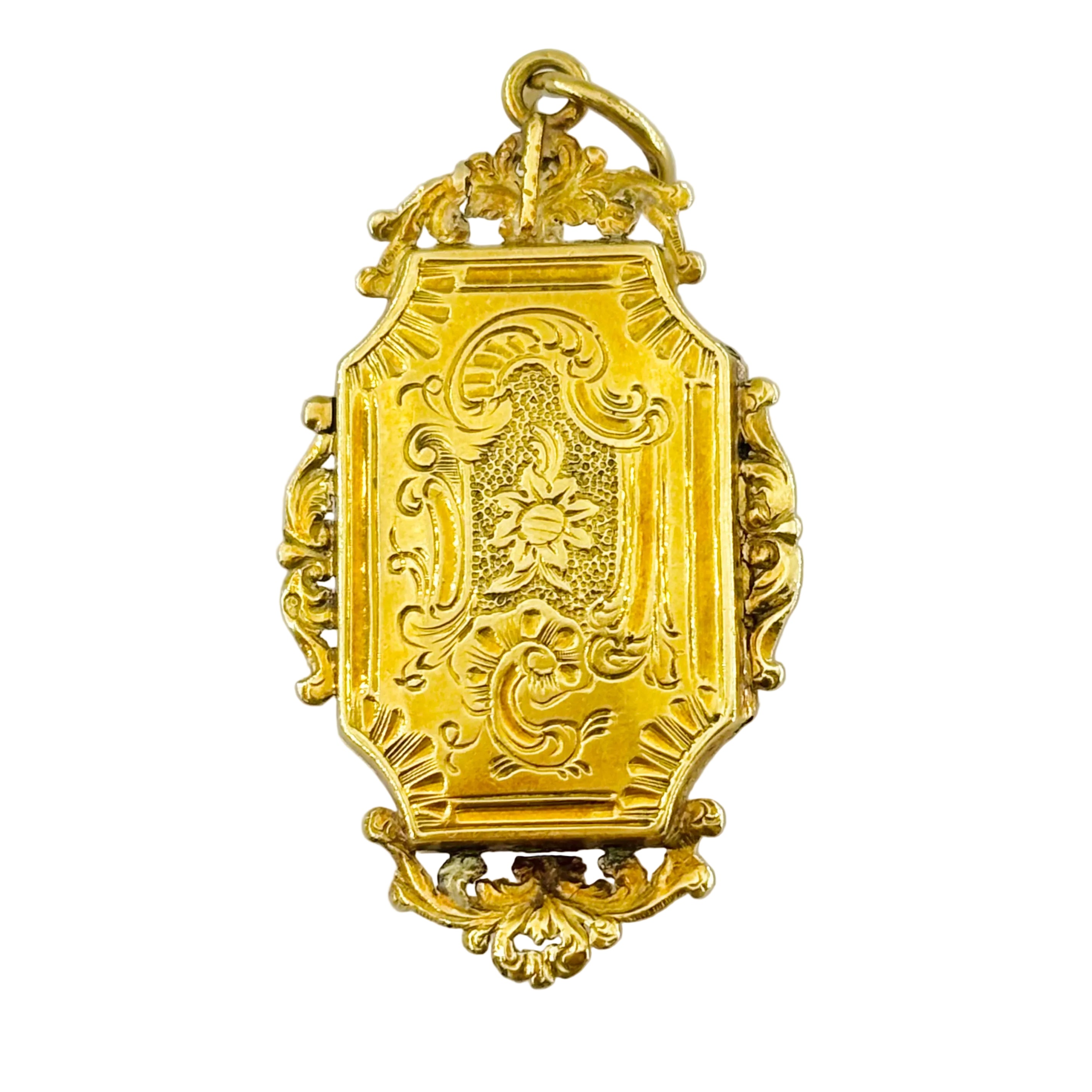 Médaillon en or jaune, perles et émeraudes
