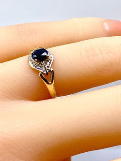 Bague en or, saphir et diamants
