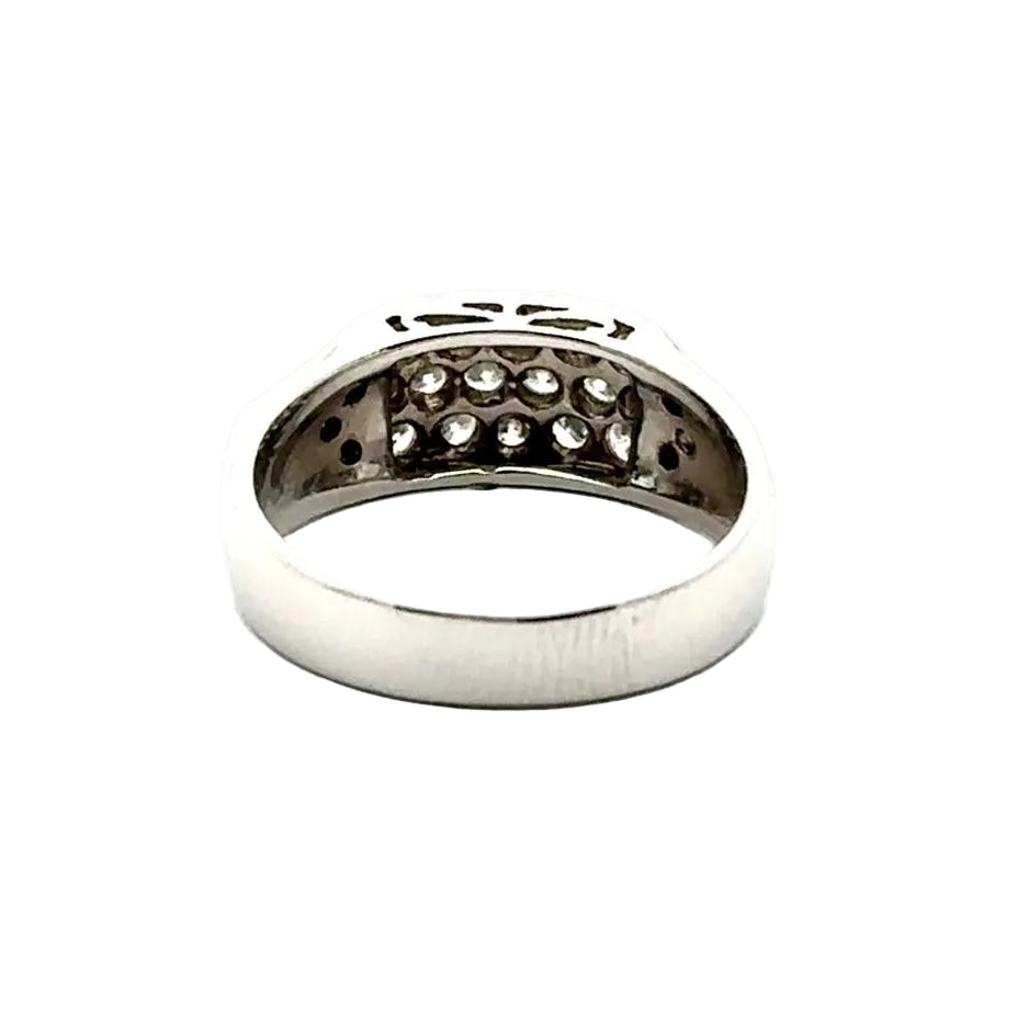 Bague Pavée en or blanc et diamants