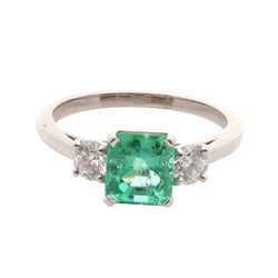 Bague Trilogie en platine, émeraude et diamants