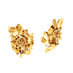Boucles d'oreilles "Fleurs", or jaune et diamants.