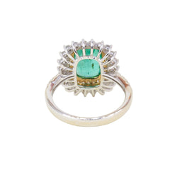 Bague Entourage en or blanc, or jaune, émeraude et diamants