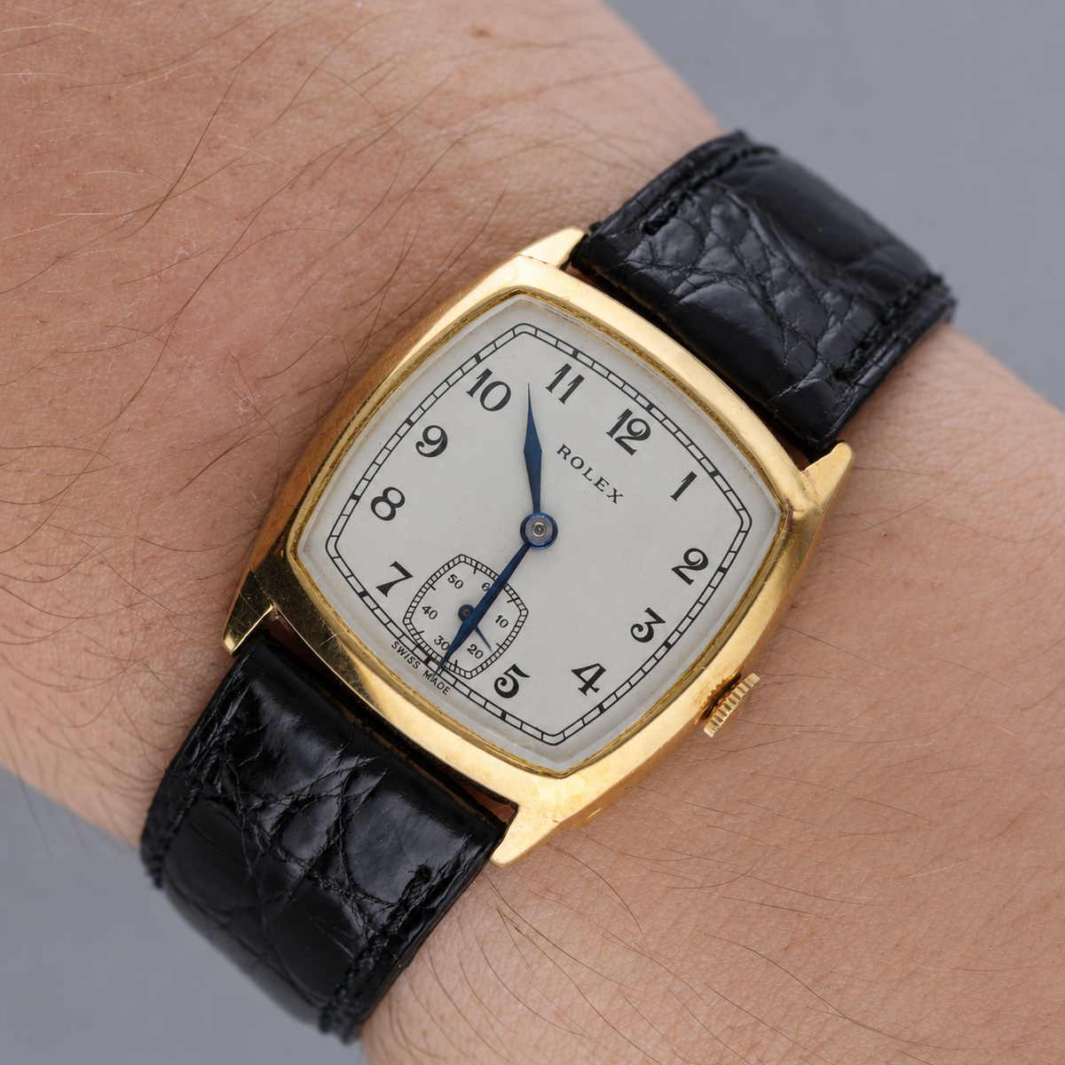 Montre ROLEX en or jaune et cuir