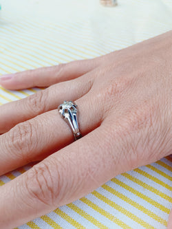 Bague Solitaire en or blanc et diamants