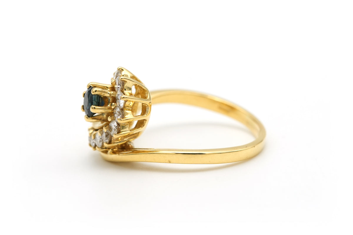 Bague Entourage en or jaune, saphir et diamants