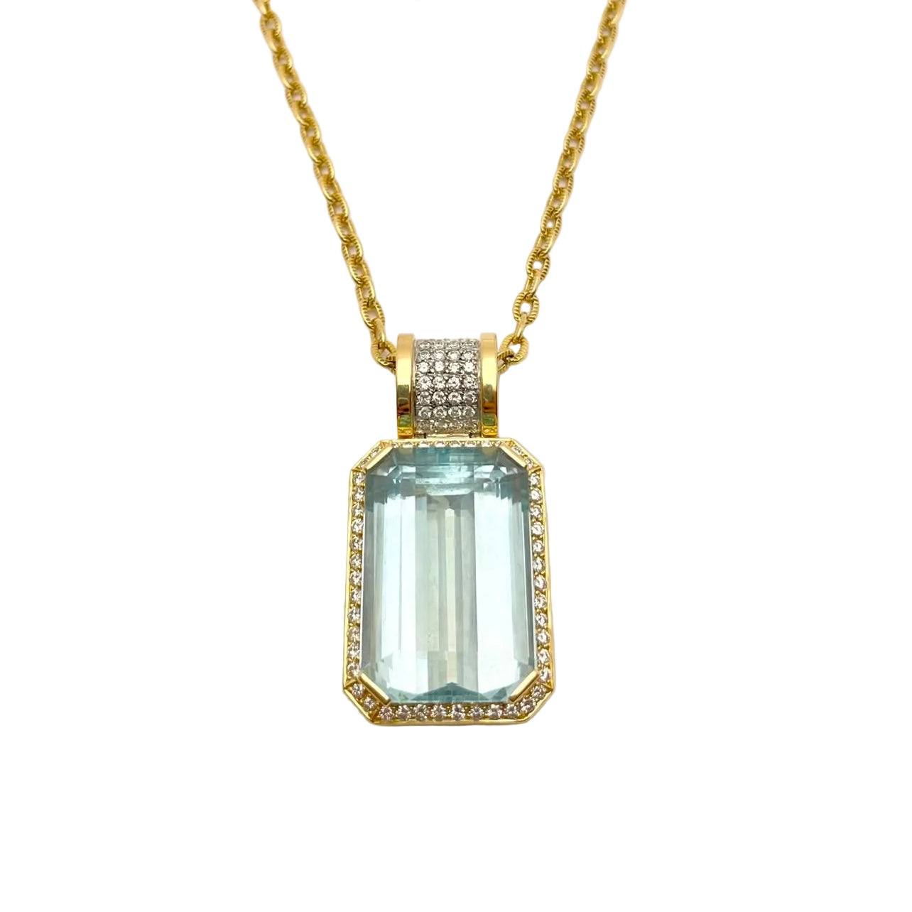 Collier Pendentif GOUBLE en or jaune, aigue-marine et diamants
