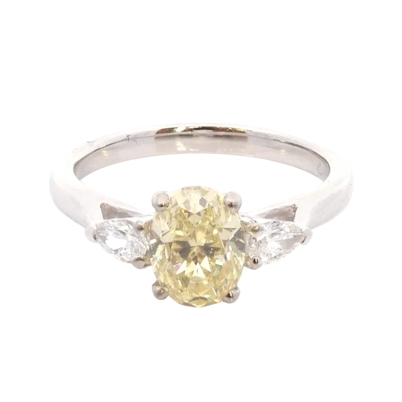 Bague Trilogie en platine et diamants