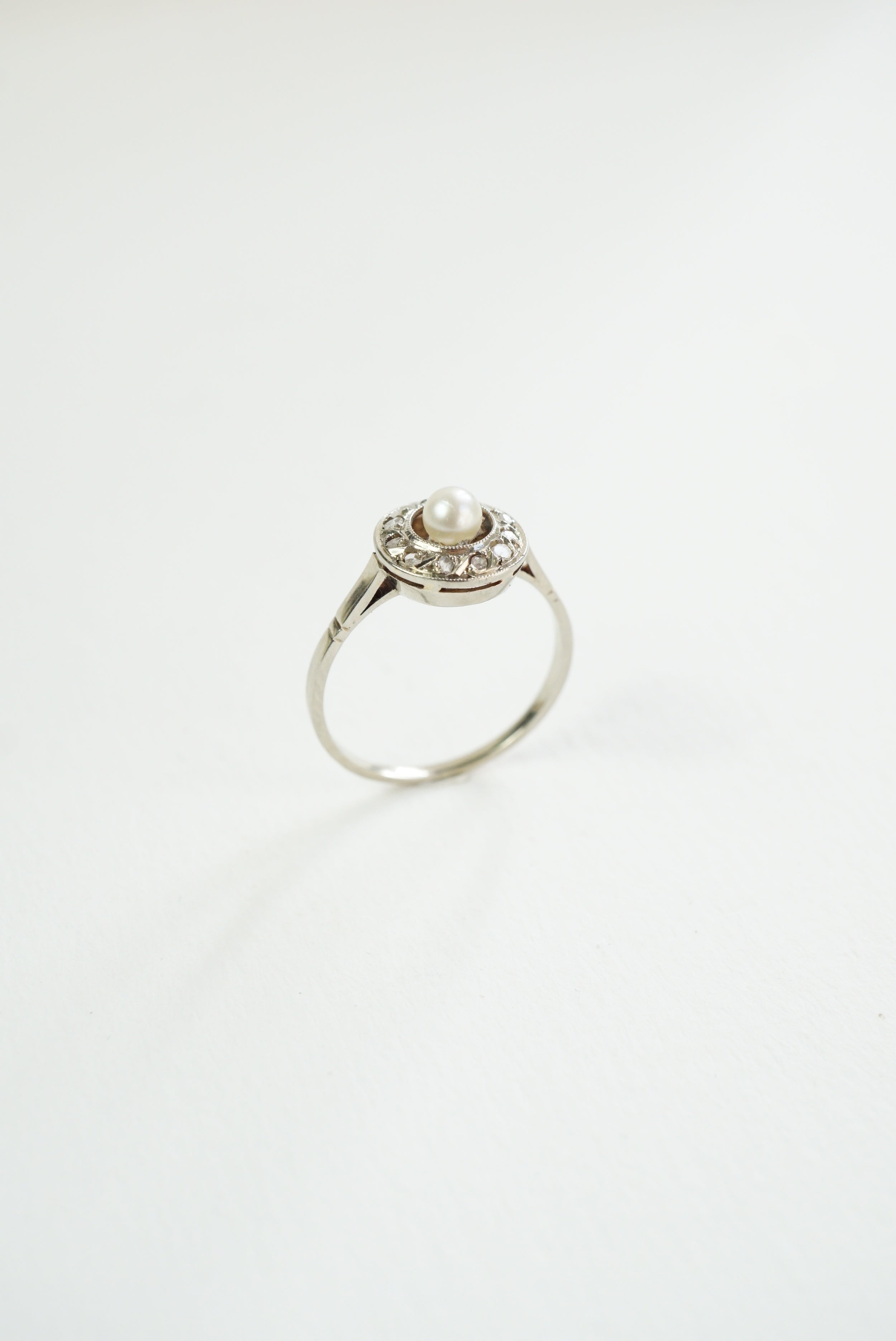 Bague cible or diamants et perle