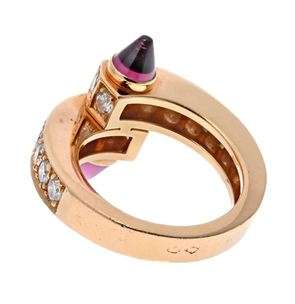 Cartier Menotte Bague bypass en or rose 18ct avec diamants et tourmaline rose - Castafiore