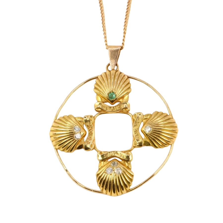 Cartier pour Shell, Pendentif vintage rond en or, diamants et émeraudes - Castafiore