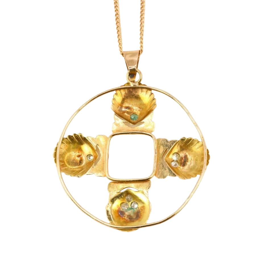 Cartier pour Shell, Pendentif vintage rond en or, diamants et émeraudes - Castafiore