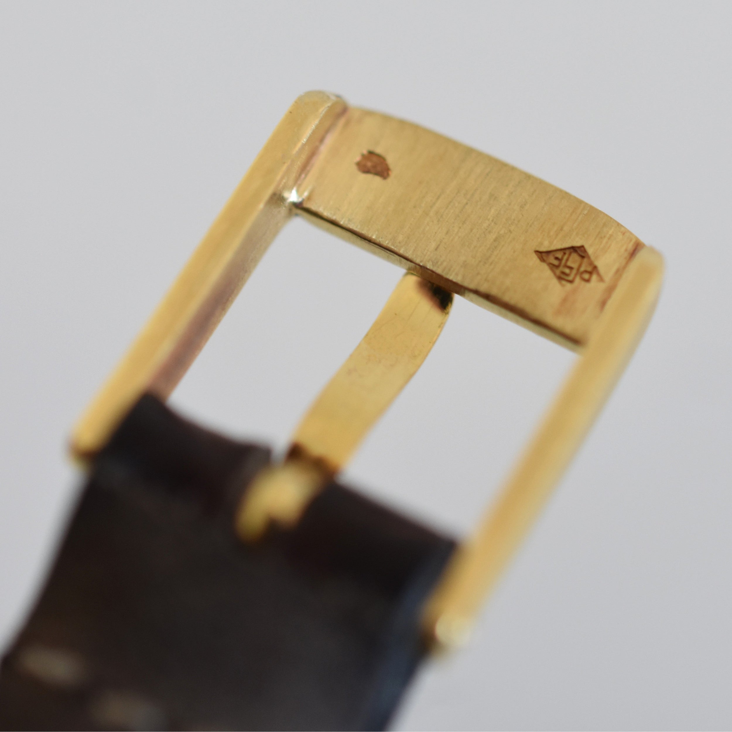 Montre VACHERON CONSTANTIN POUR CHAUMET en or jaune, cuir et diamants