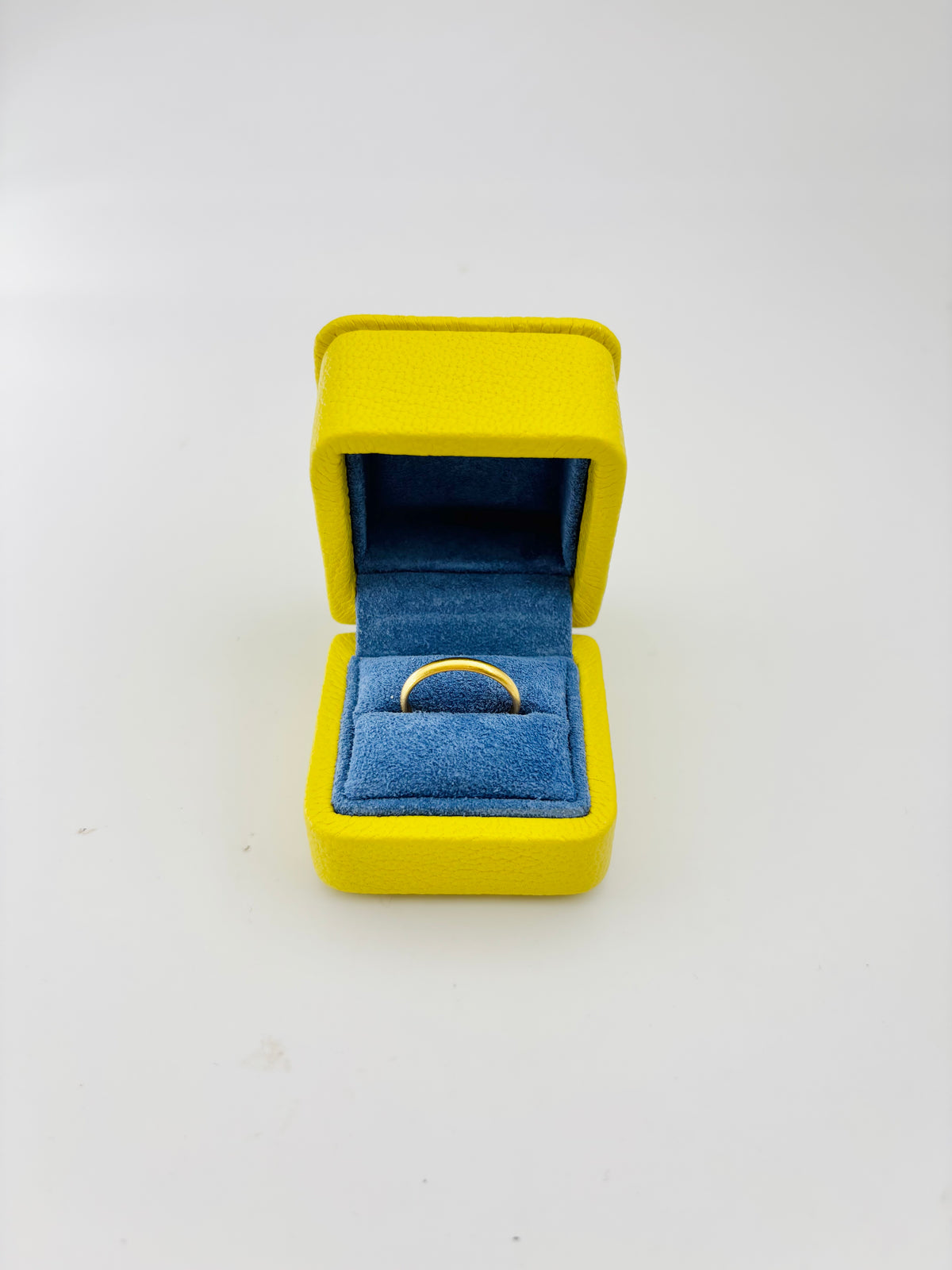Bague Alliance MARIE-HÉLÈNE DE TAILLAC en or jaune