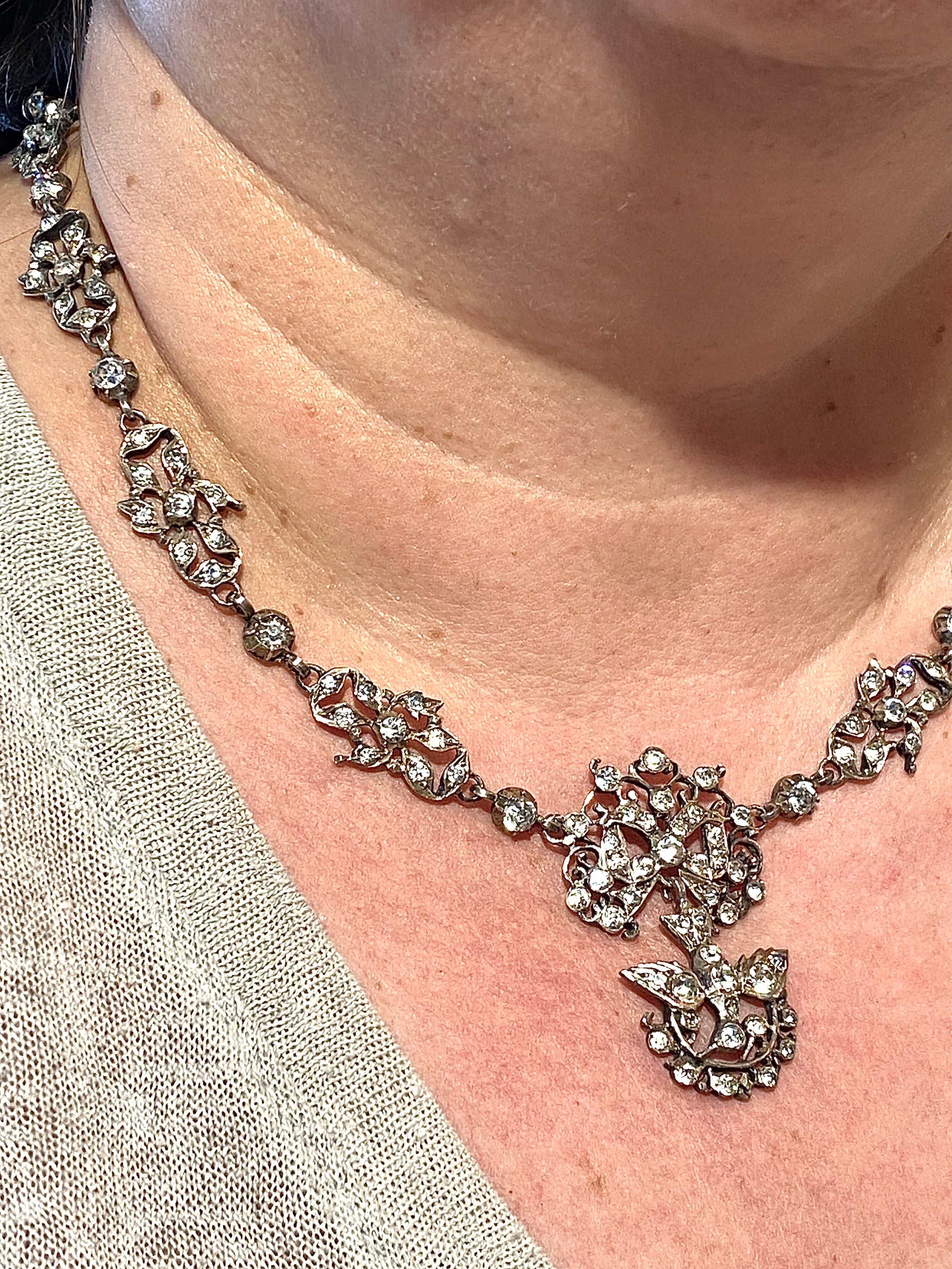 Collier Saint Esprit en argent et strass, vers 1815/1830