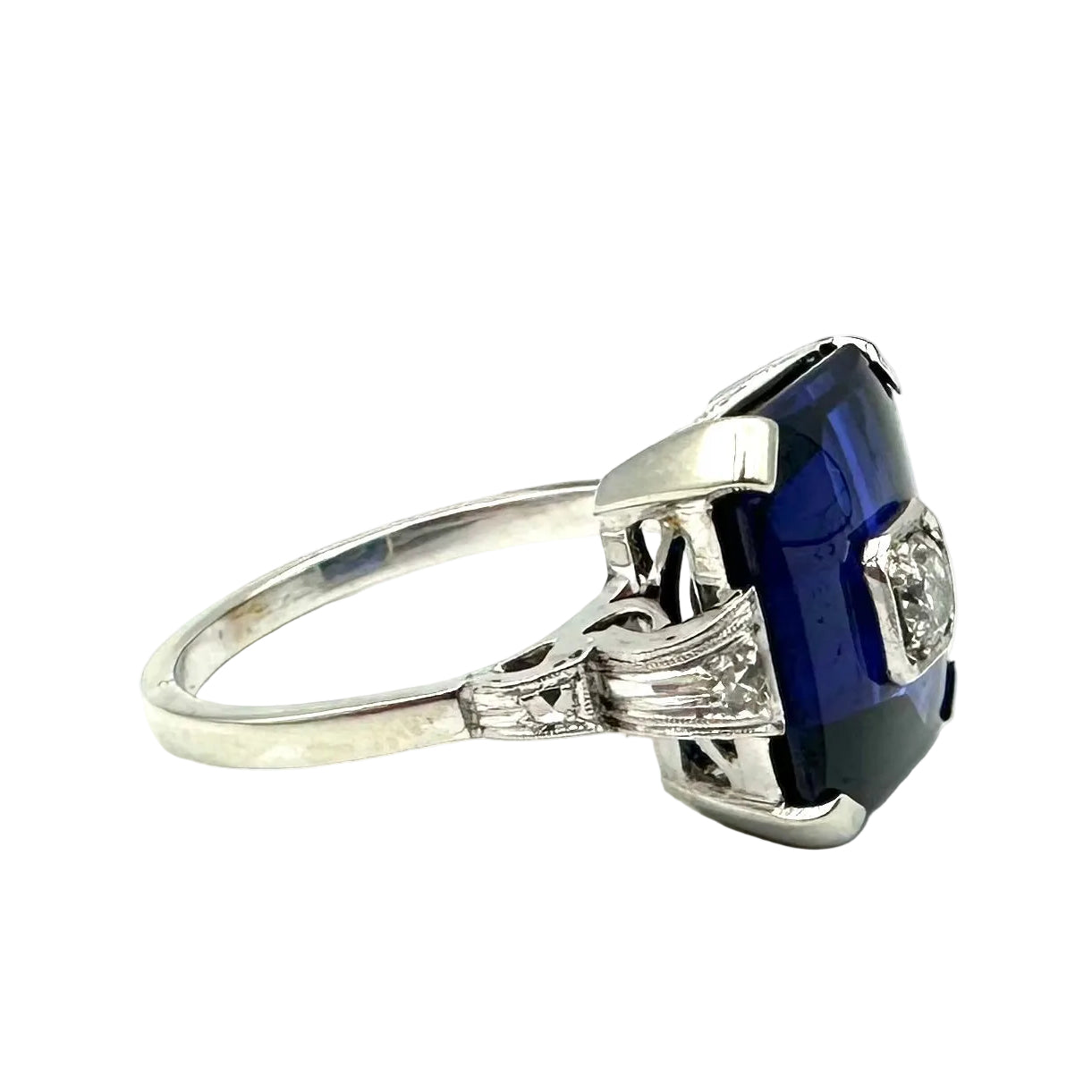 Bague Cocktail en or blanc, saphir et diamants
