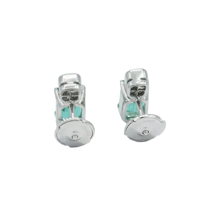 Boucles d’oreilles Puces en or blanc, émeraudes et diamants