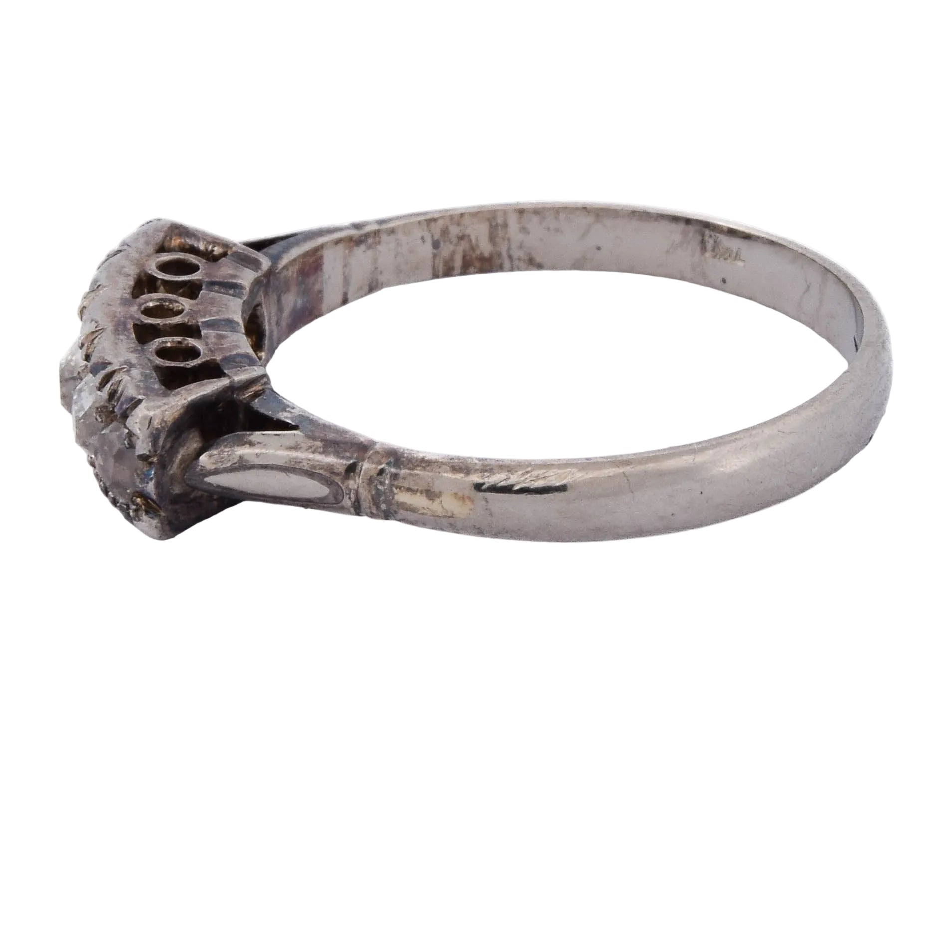 Bague Jarretière en or blanc et diamants