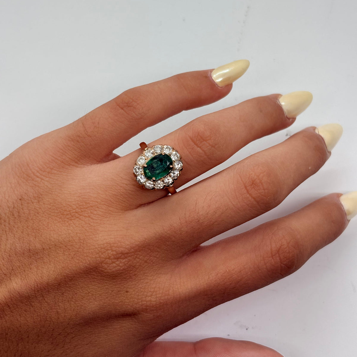 Bague Marguerite en or rose, émeraude et diamants