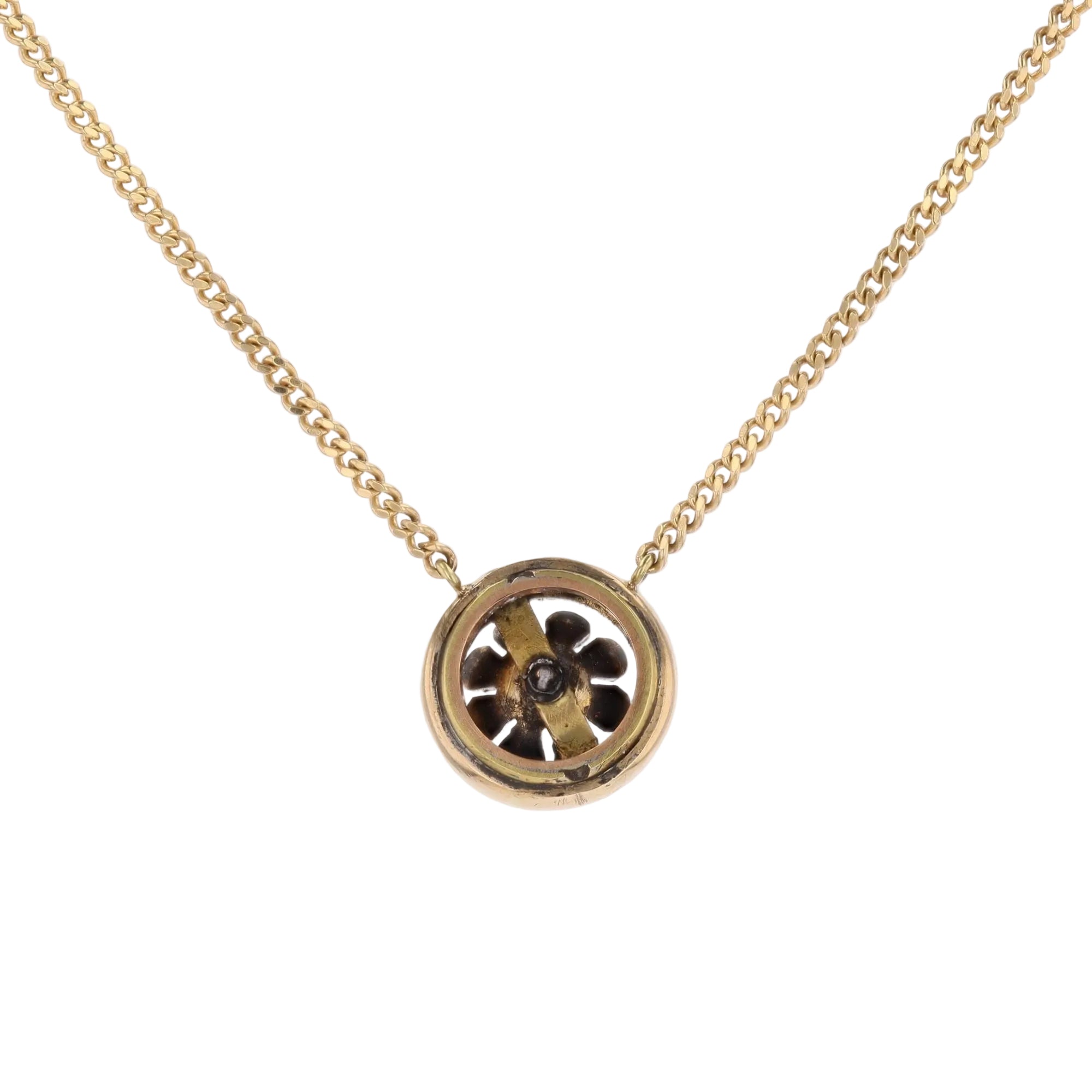 Chaine maille gourmette et son motif ancien perles fines et diamants