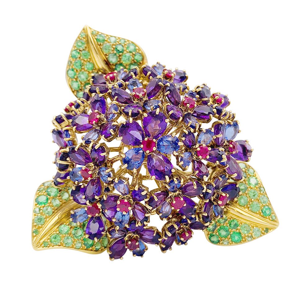 Clip René Boivin,"Bouquet de Violettes", or jaune, gemmes de couleur. - Castafiore