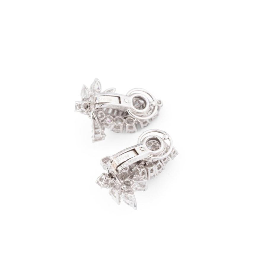 Clips d'oreilles BOUCHERON en or blanc et diamant - Castafiore