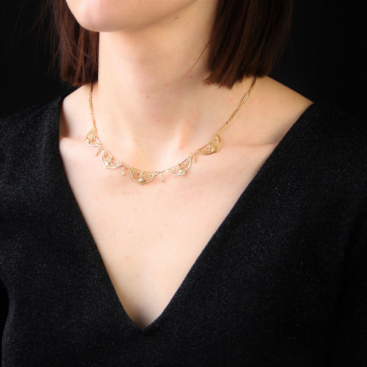 Collier ANCIEN Draperie en or jaune - Castafiore