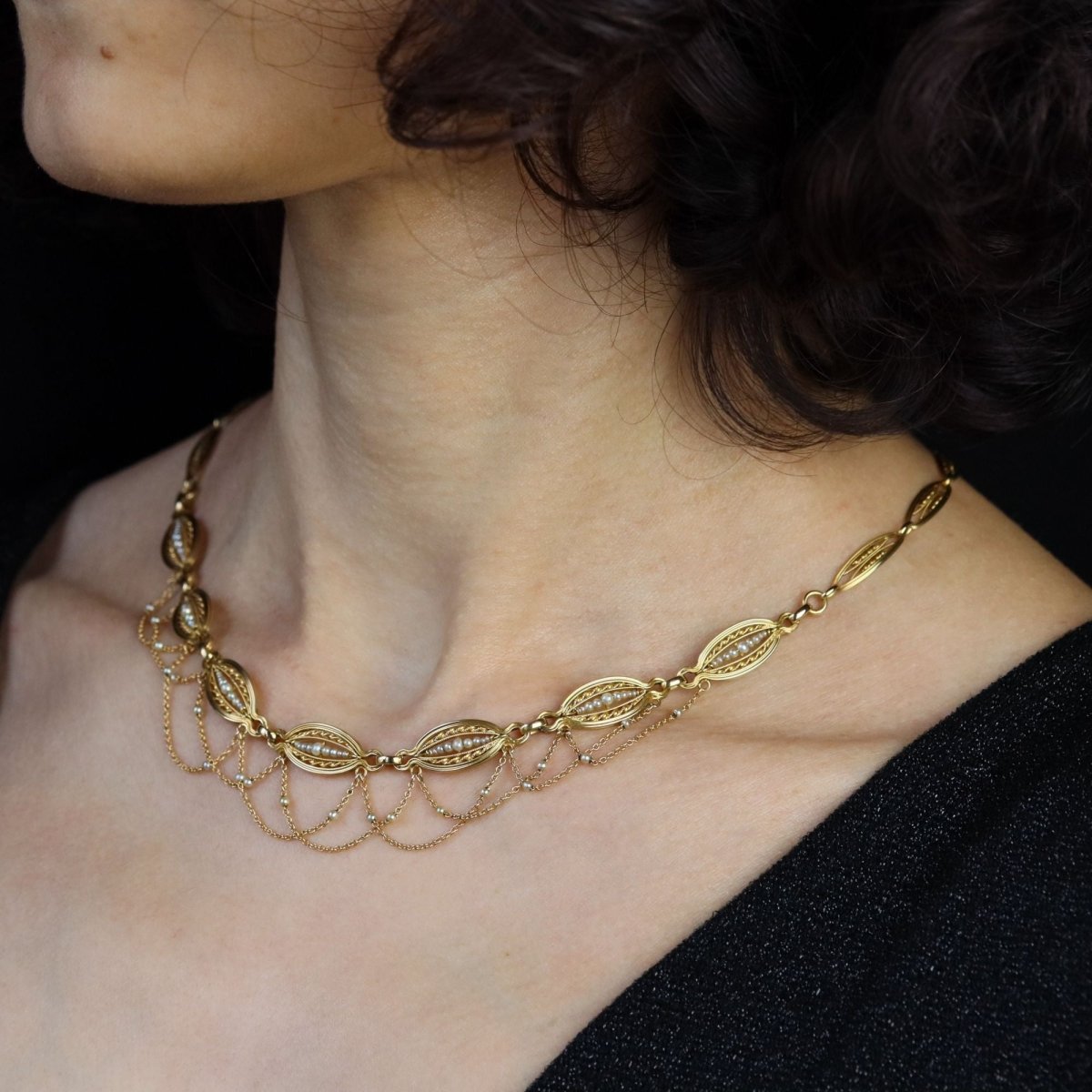 Collier ancien en or jaune et perles fines - Castafiore