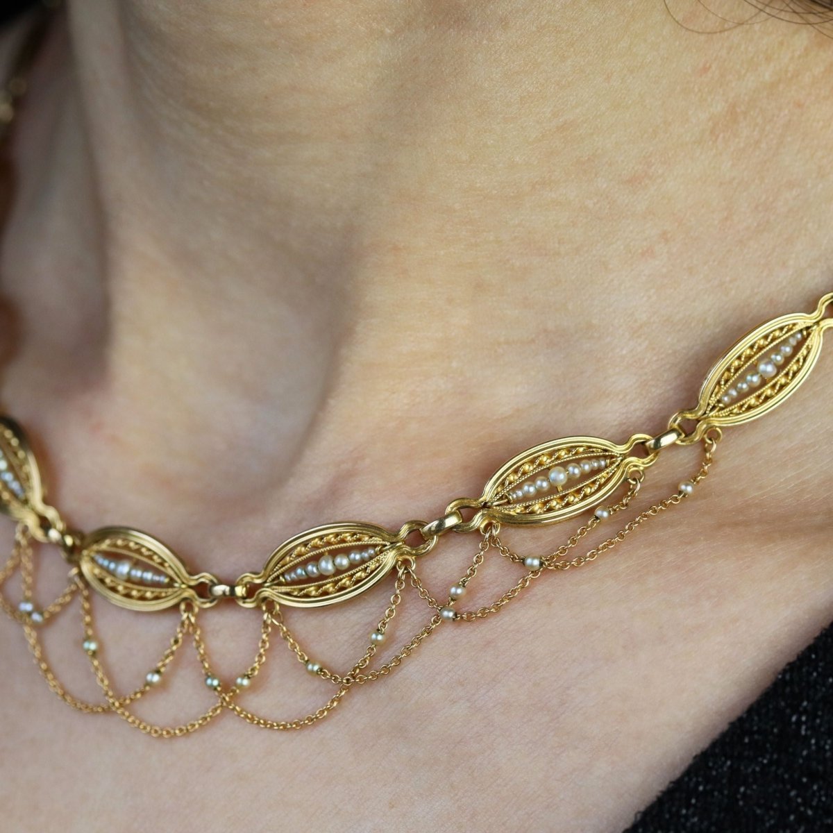 Collier ancien en or jaune et perles fines - Castafiore