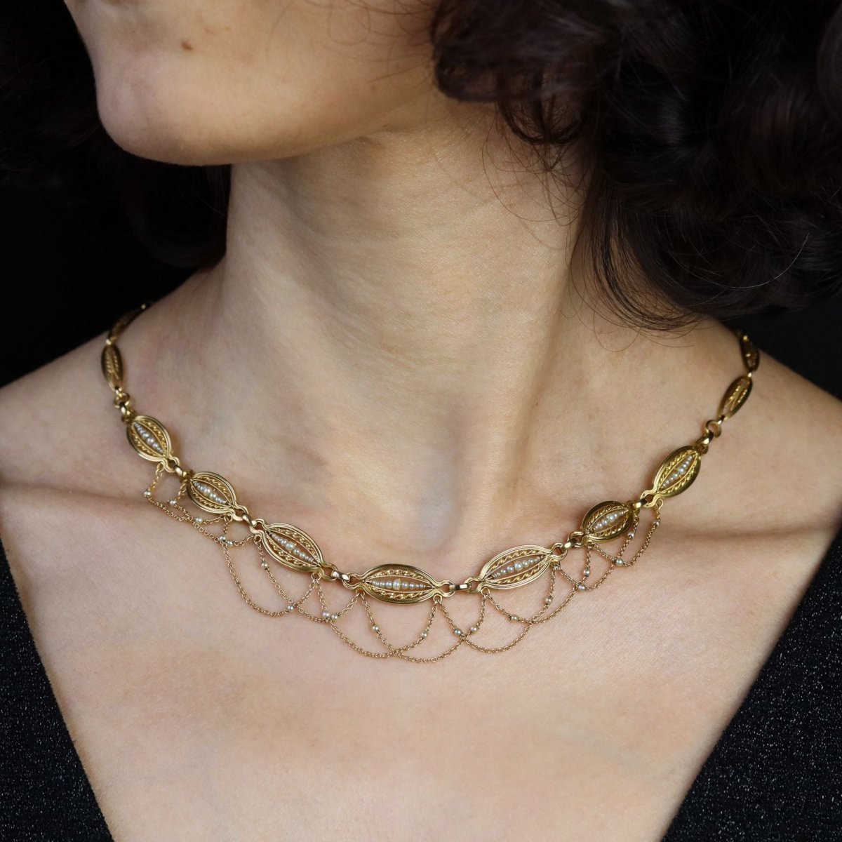 Collier ancien en or jaune et perles fines - Castafiore