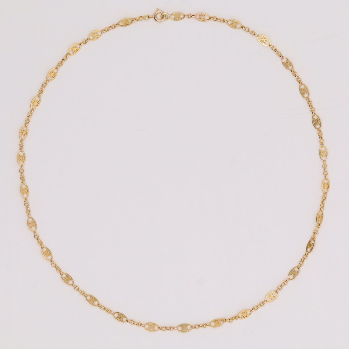 Collier ancien motifs ajourés en or jaune - Castafiore