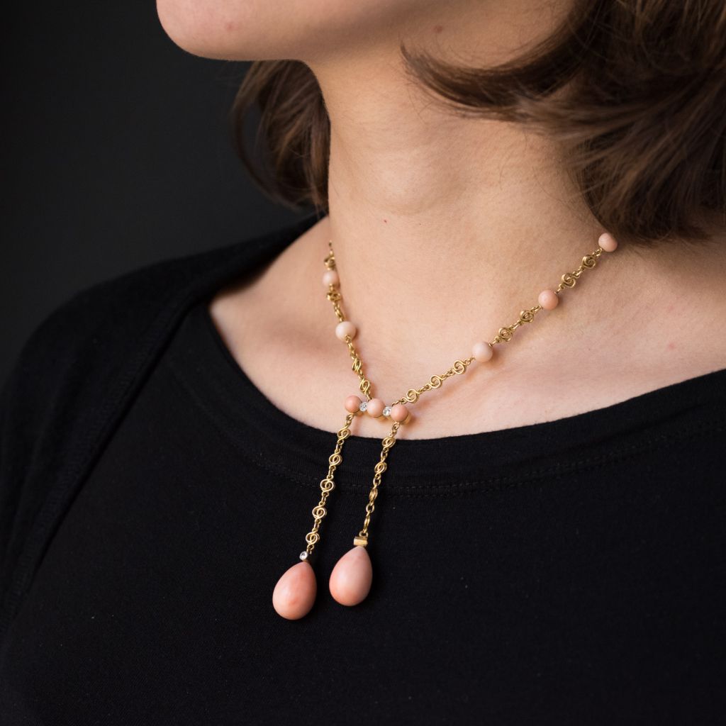 Collier ANCIEN Négligé en or jaune et corail peau d'ange - Castafiore