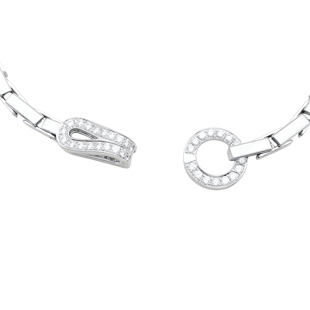 Collier Cartier "Agrafe" en or blanc et diamants. - Castafiore