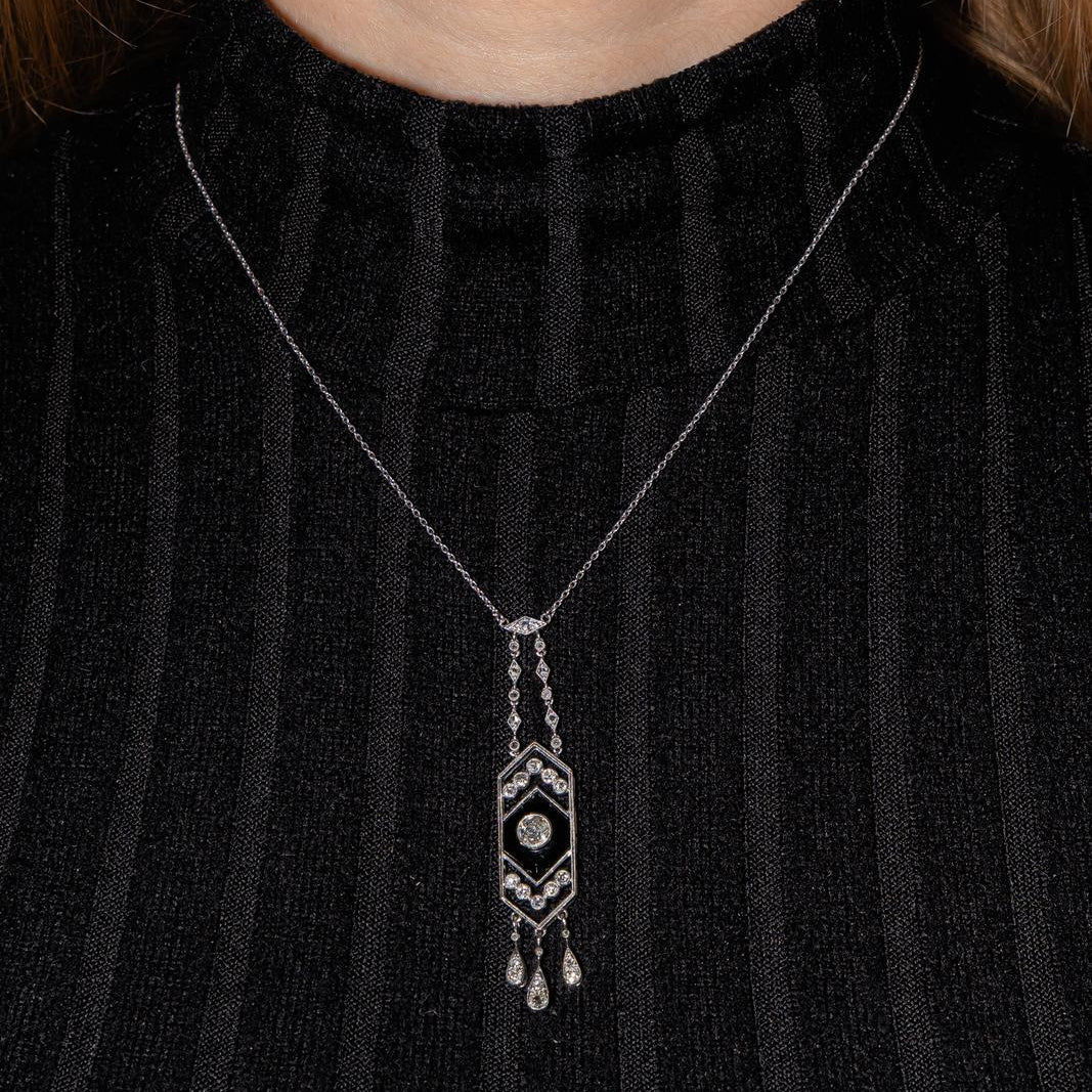 Collier Chaîne en platine, onyx et diamants - Castafiore