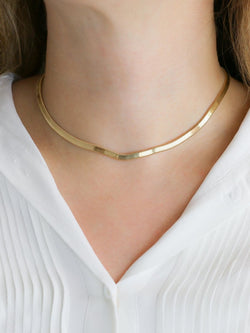 Collier chaine vintage or jaune maille plate - Castafiore