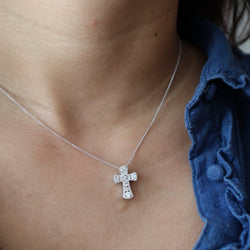 Collier Croix en or blanc et diamant - Castafiore