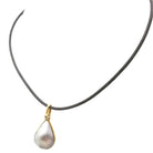 Collier cuir en or & perle - Castafiore