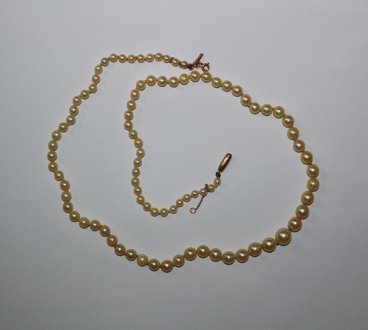 Collier de 90 perles de culture en chute, fermoir or jaune - Castafiore
