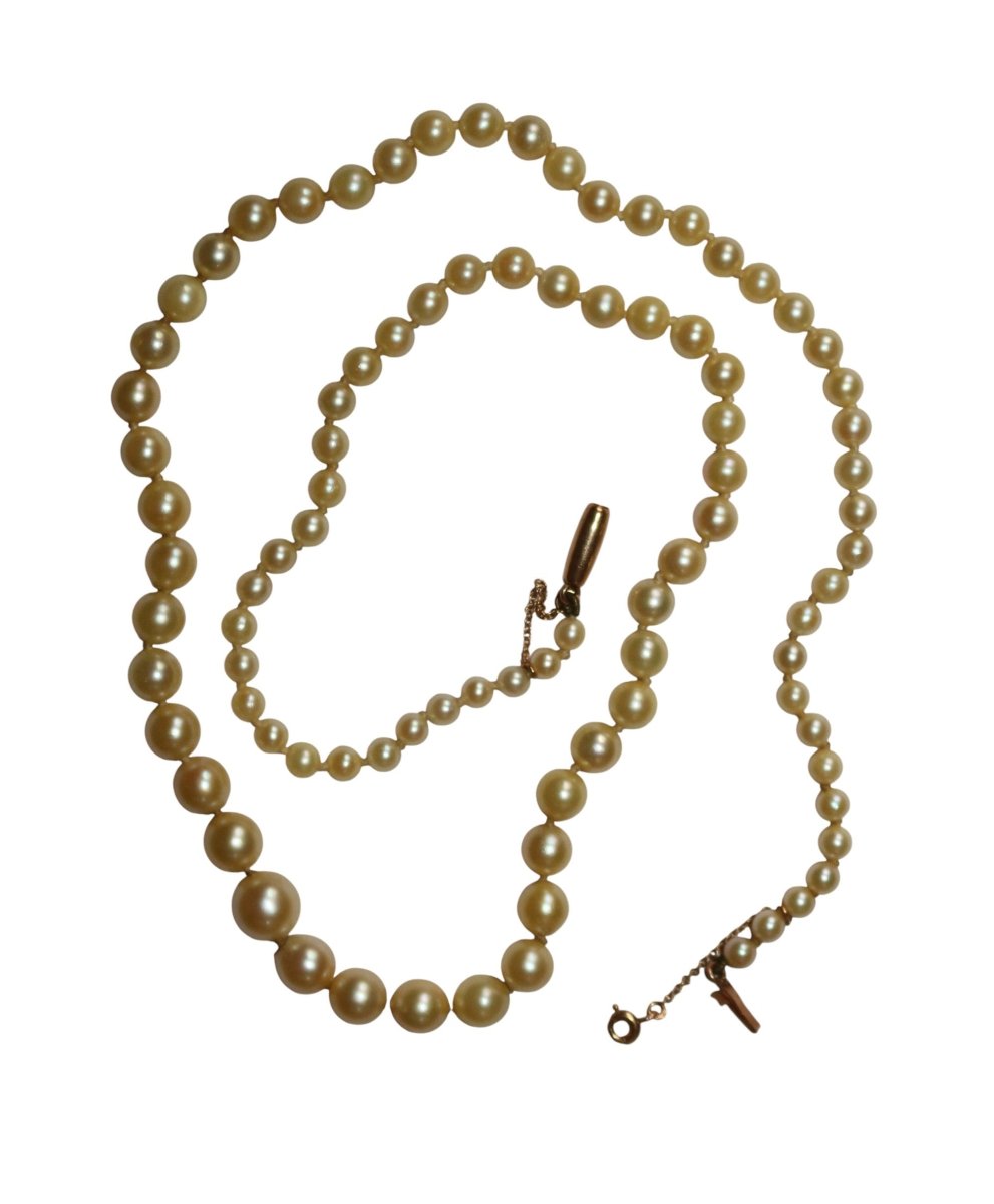Collier de 90 perles de culture en chute, fermoir or jaune - Castafiore