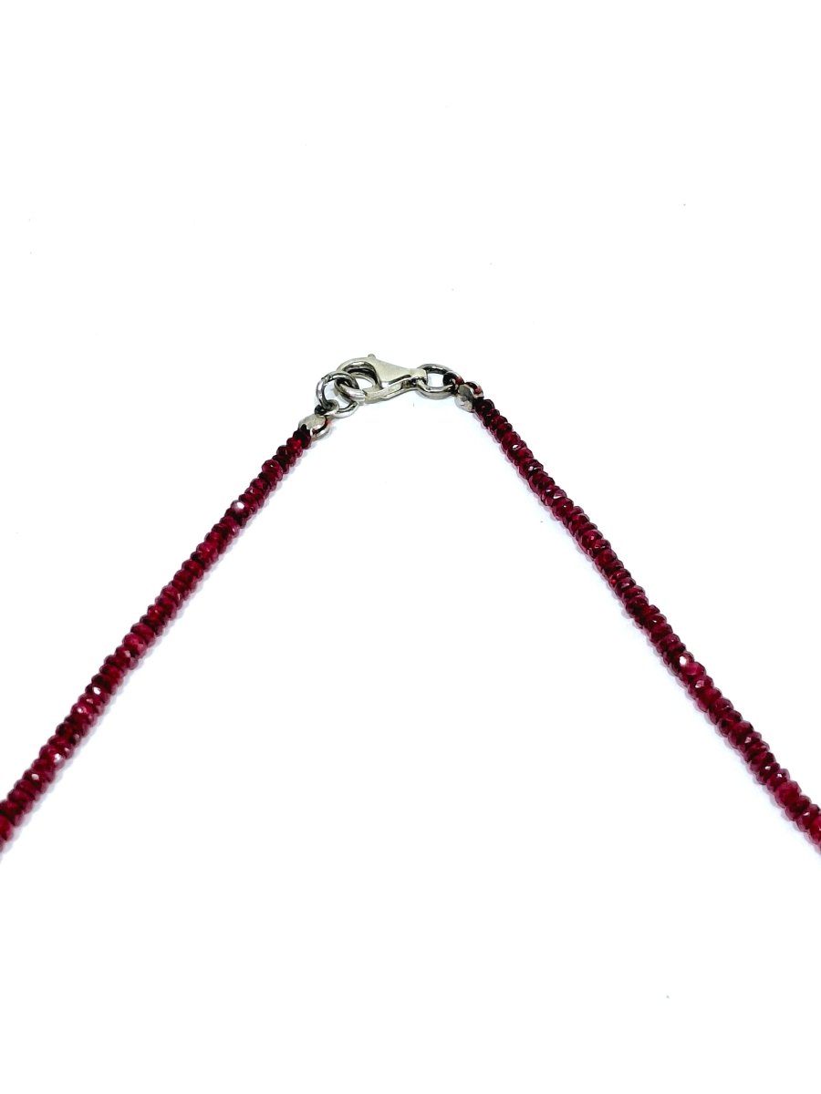 Collier de Perles en rubis - Castafiore