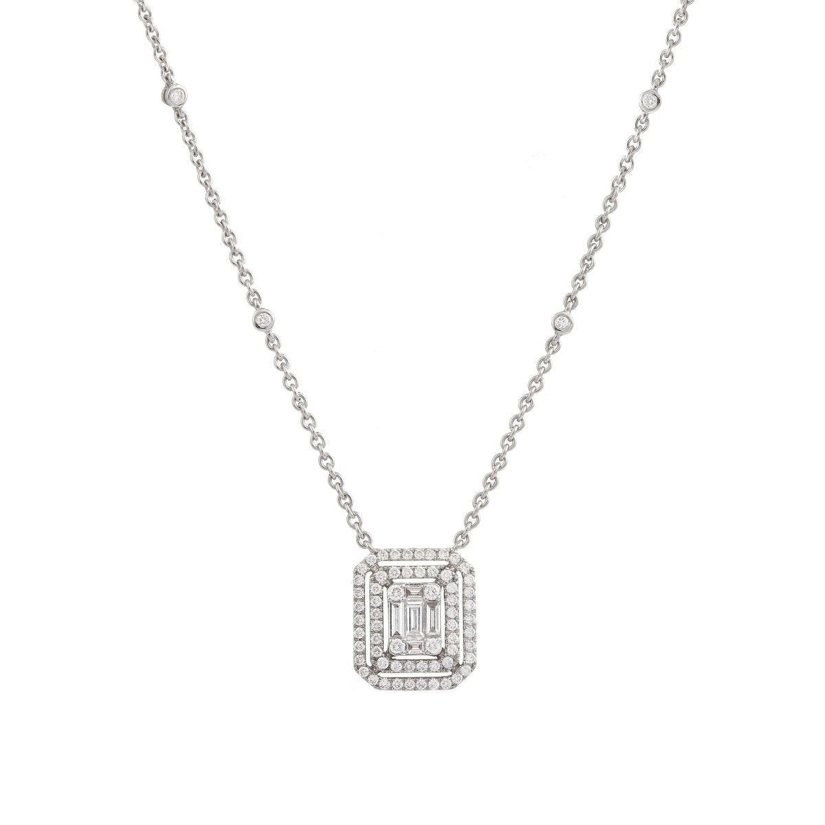 Collier Diamants Effet Taille Emeraude Or Gris 18 Carats - Castafiore