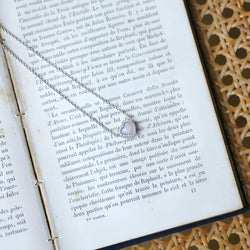 Collier Dior Happy Birth Coeur Opale et Diamants sur Or Blanc - Castafiore