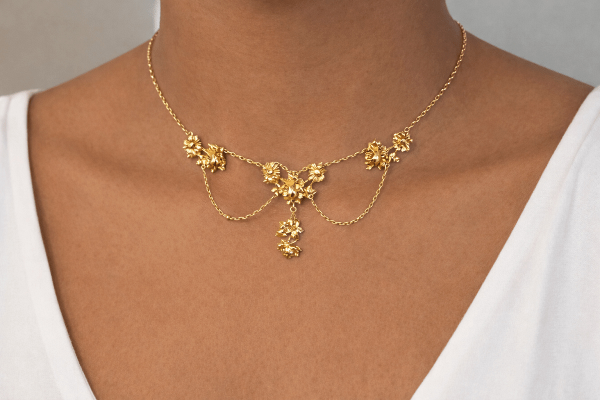 Collier Draperie en or jaune et perles - Castafiore
