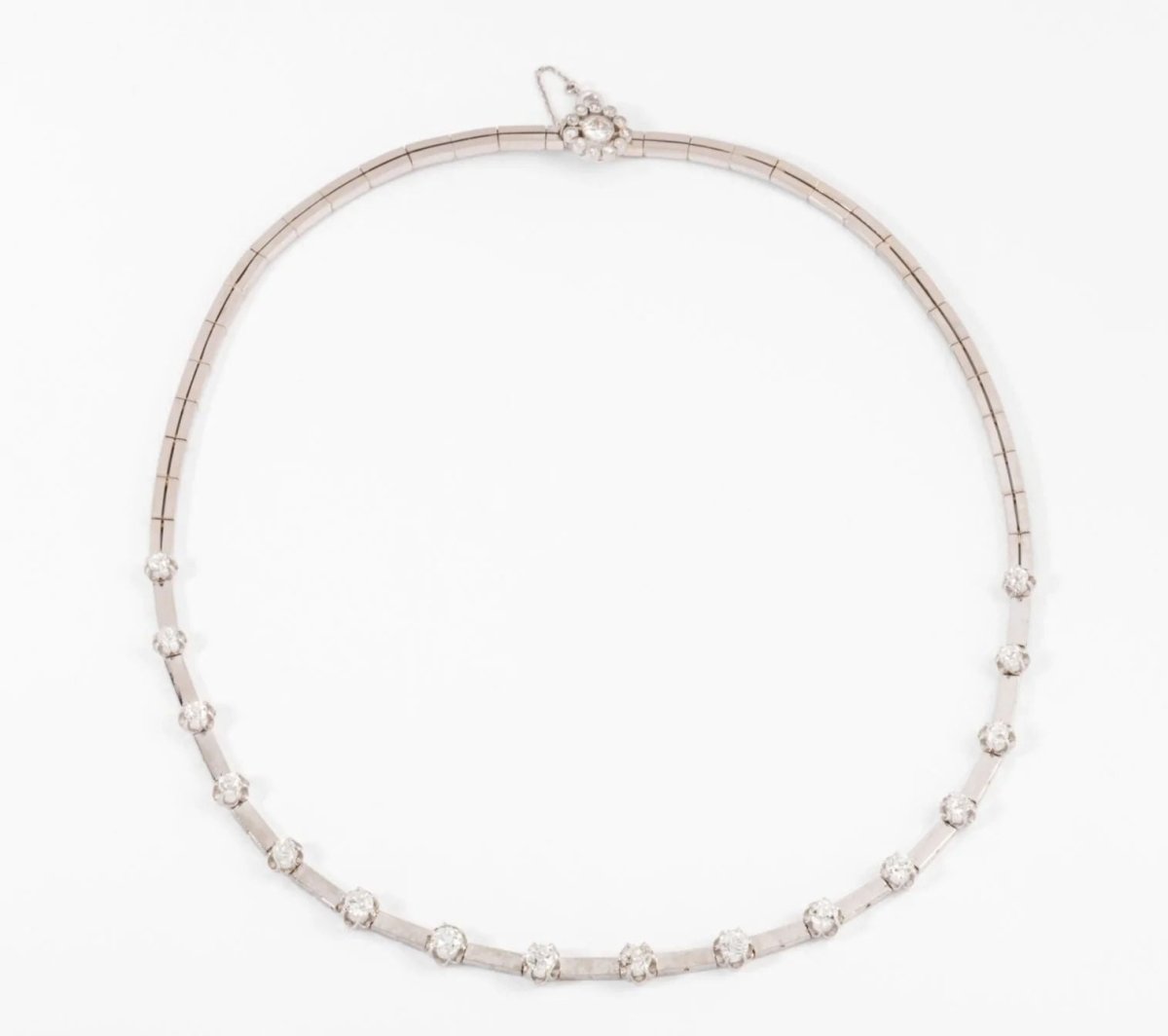 collier en diamant et or gris des 1960 - Castafiore