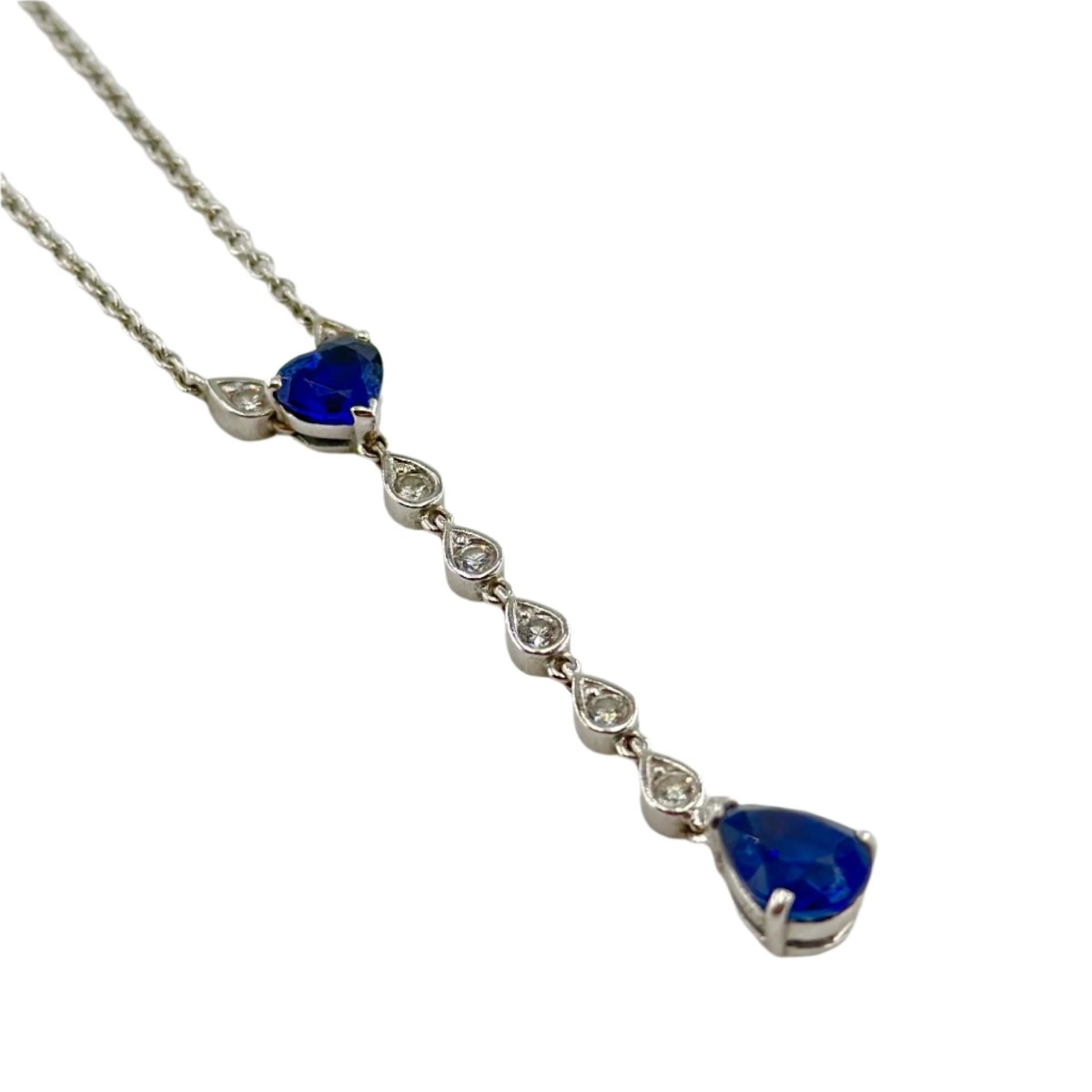 Collier en or blanc et saphir - Castafiore