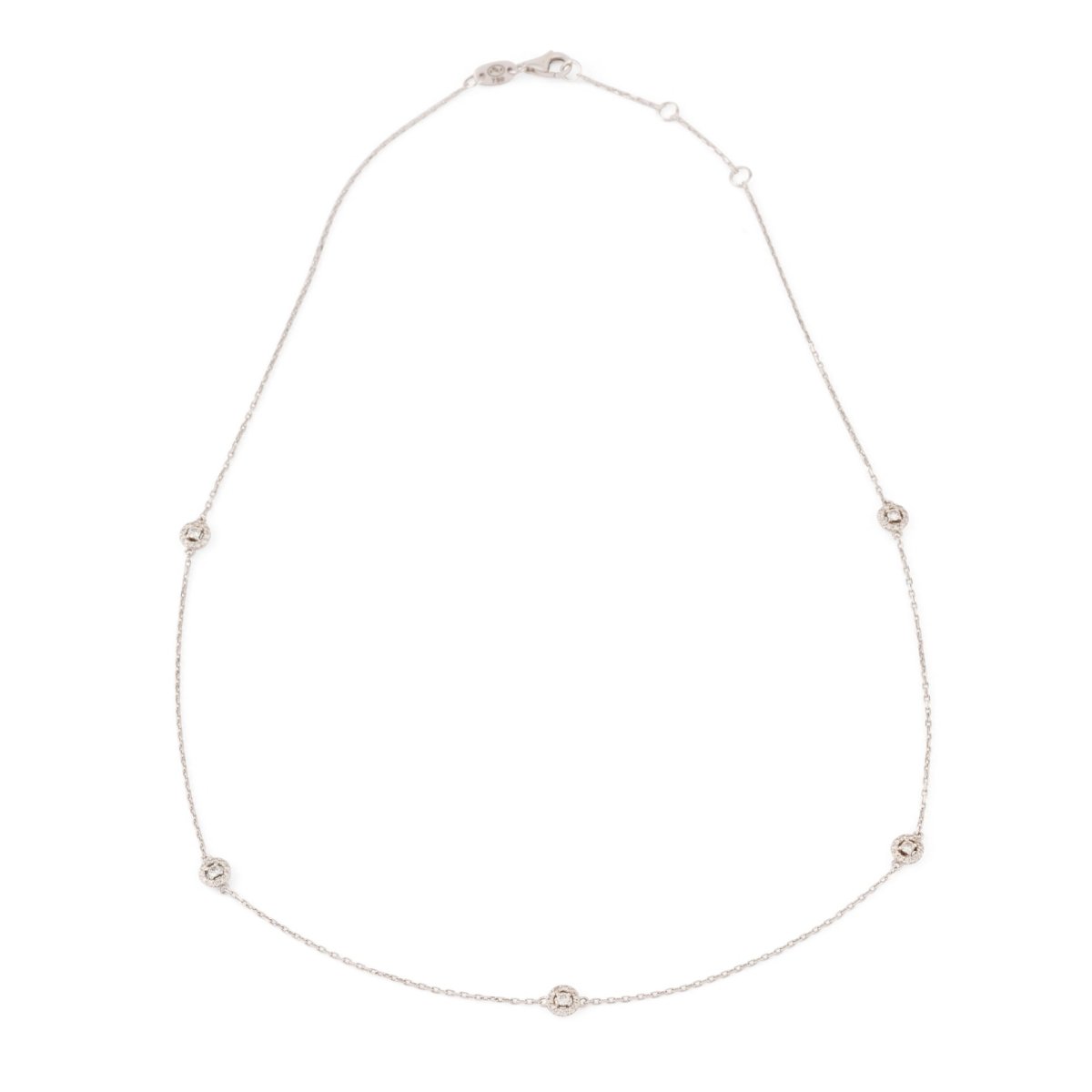 Collier en or gris ornée de 5 diamants entourés de plus petit diamant - Castafiore