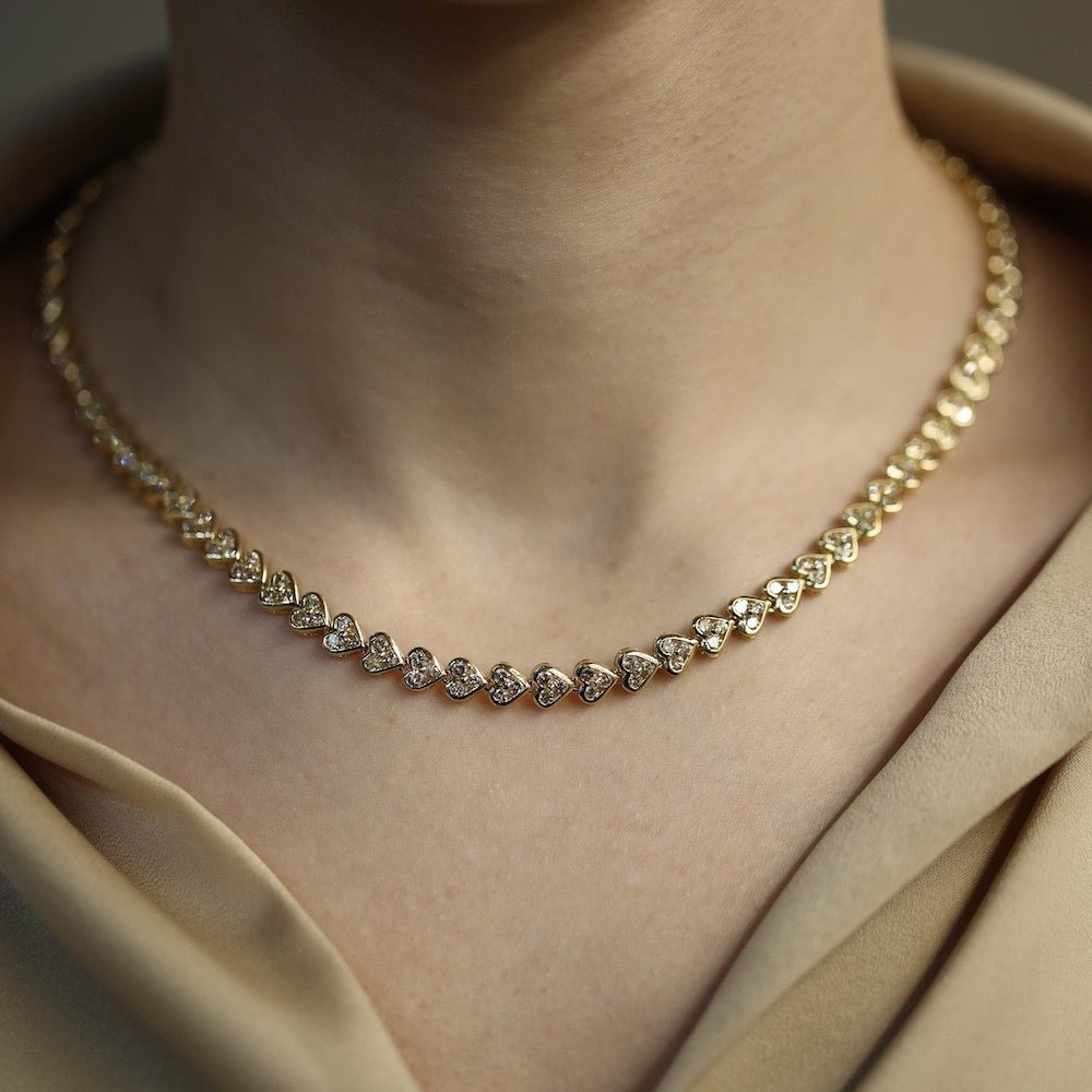 Collier en or jaune 18K avec 7,20 ct de diamants brillants sur motifs cœurs – 42 cm - Castafiore